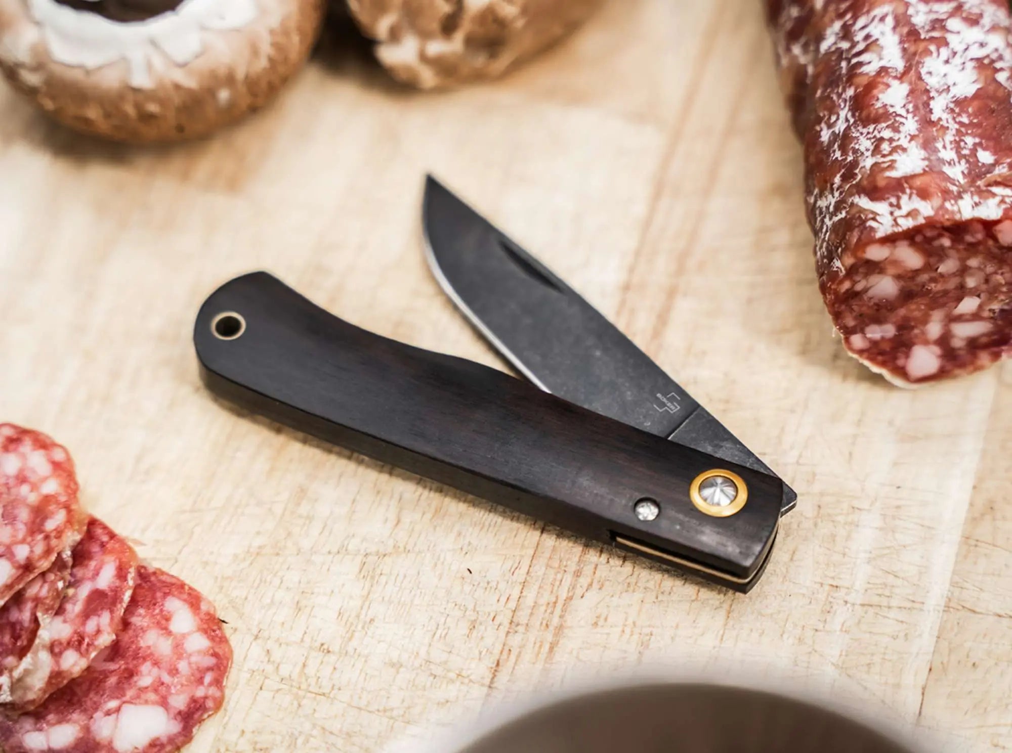Böker Plus Rusticus Medium – Klassisches Taschenmesser im zeitlosen Design Böker Plus