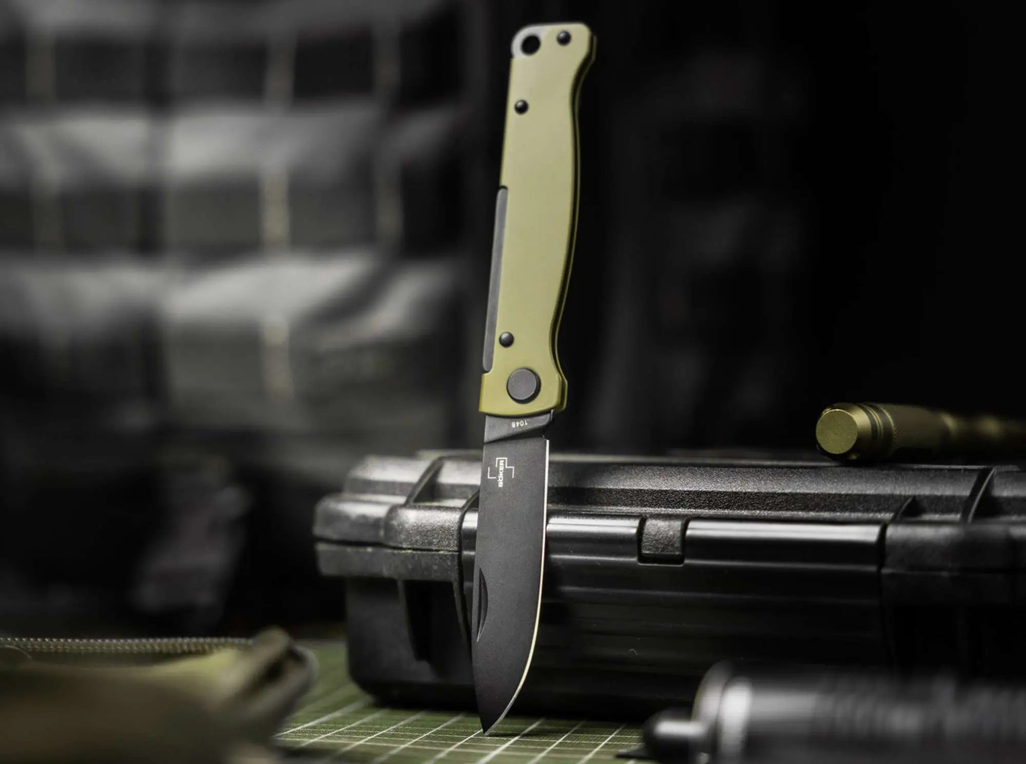Böker Plus Atlas OD Green – leichtes, robustes §42a-konformes EDC-Taschenmesser Böker Plus