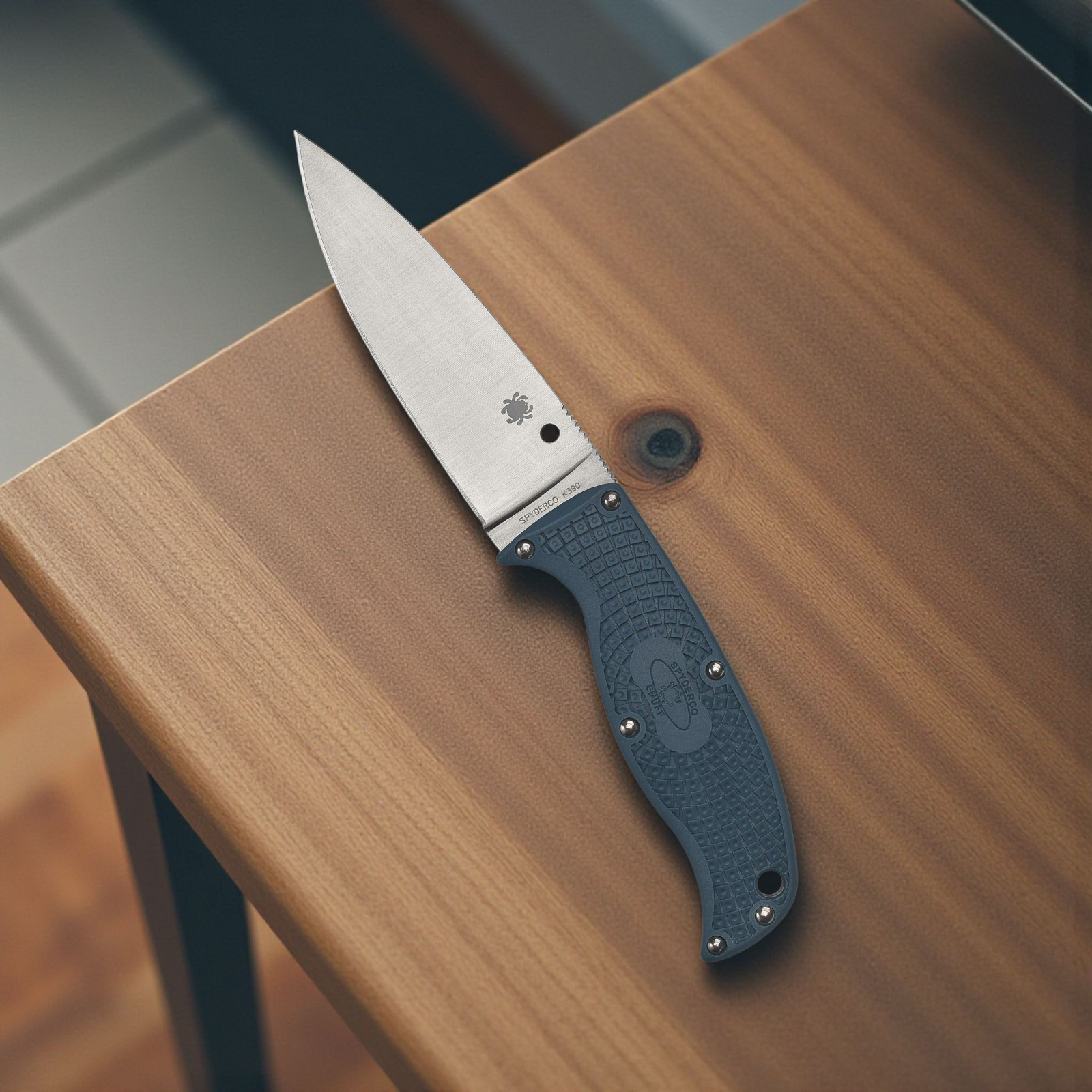 Spyderco FB31PBL2K390 Enuff 2 – K390 Tool Steel | Blue FRN | Made in Japan Spyderco