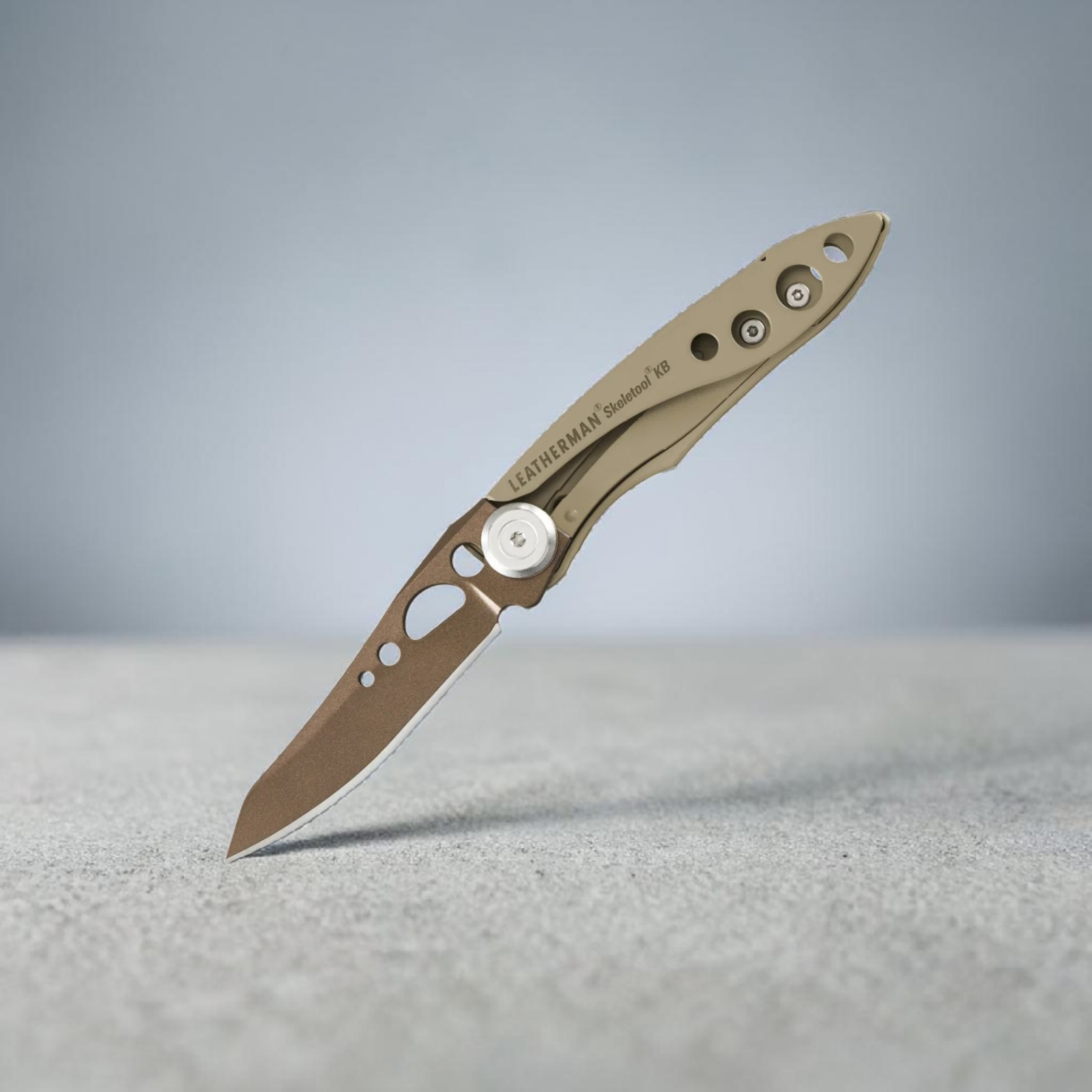 Leatherman Skeletool KB Sandstorm – Ultraleichtes Taschenmesser mit Flaschenöffner Leatherman