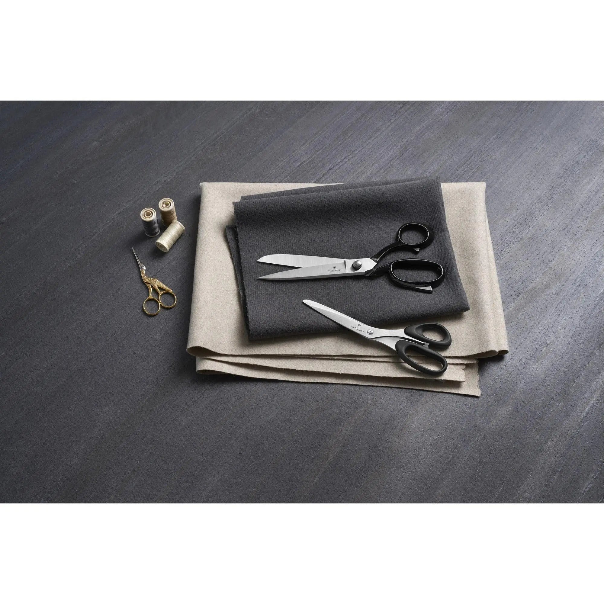 Victorinox Haushaltsschere und Berufsscheren für Rechts- und Linkshänder Victorinox