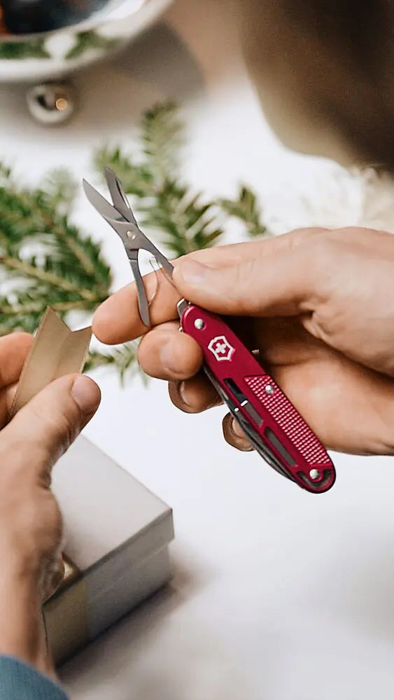 Victorinox Synergy X Alox 93mm – Rot, Silber oder Dunkelblau – 10 Funktionen Victorinox