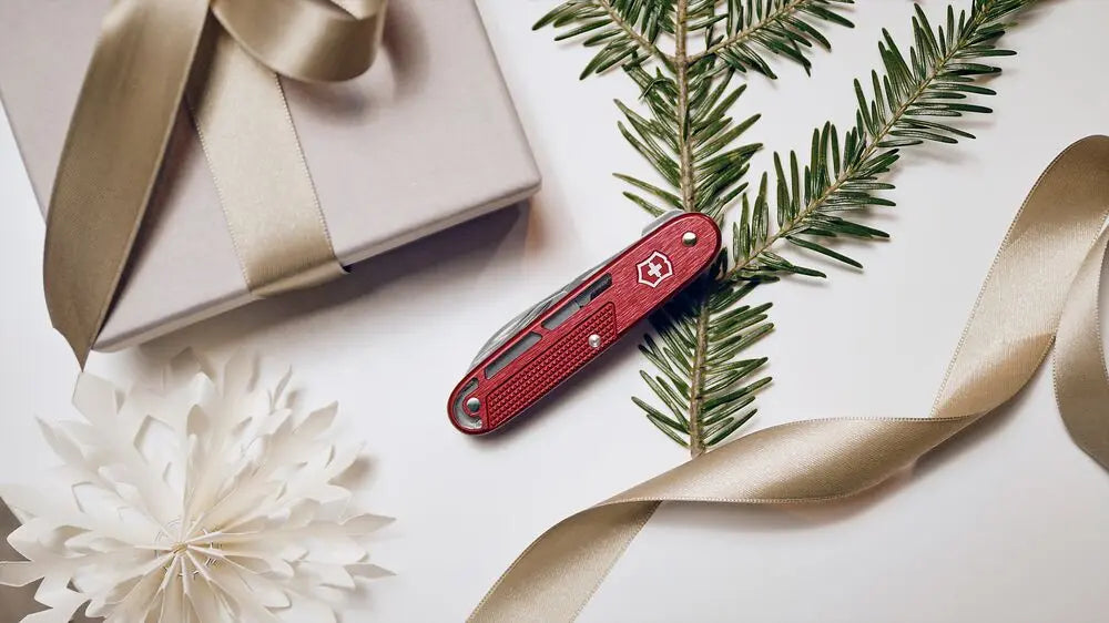 Victorinox Synergy X Alox 93mm – Rot, Silber oder Dunkelblau – 10 Funktionen Victorinox