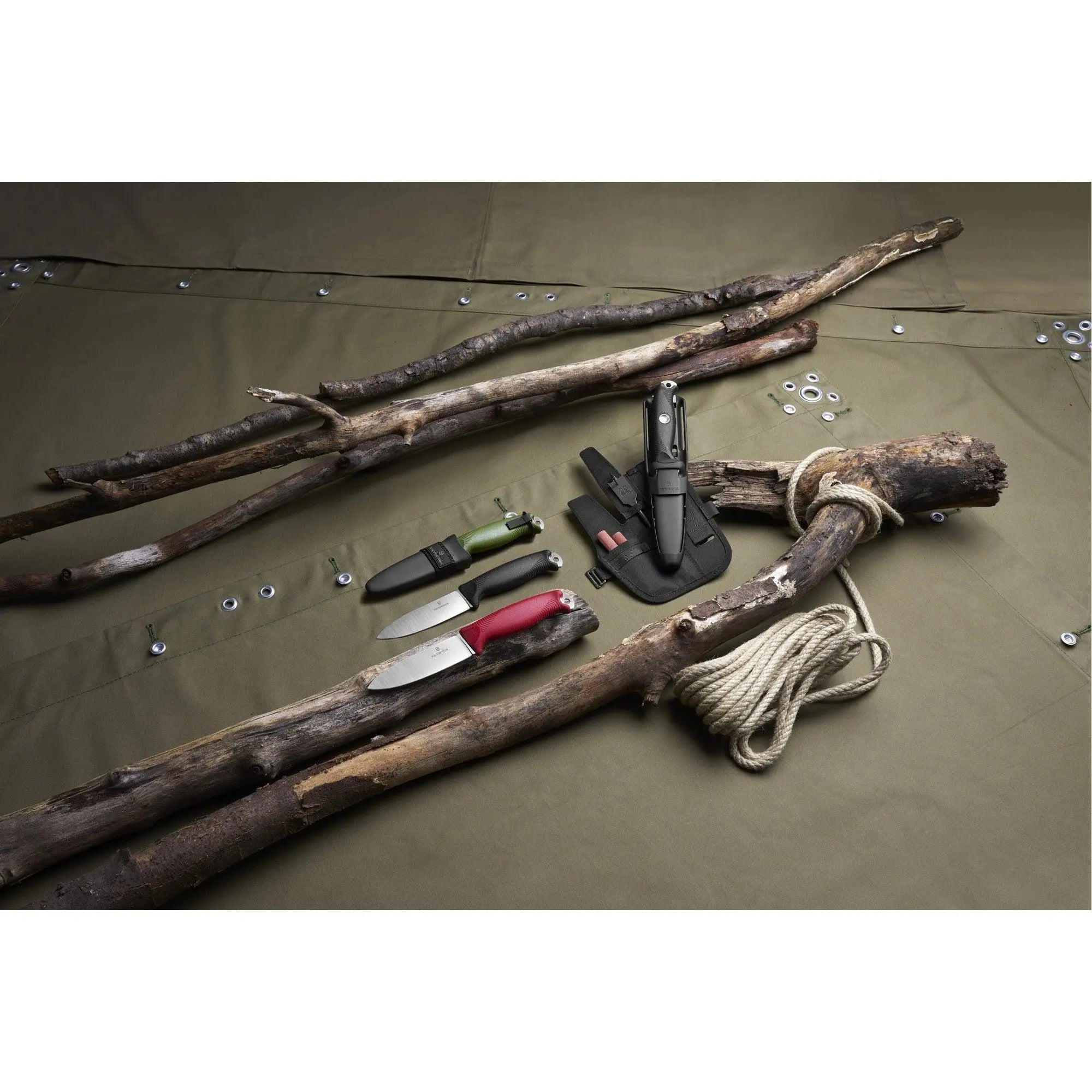 Victorinox Venture Bushcraft Full-Tang-Messer Outdoor Swiss Made Rot Victorinox