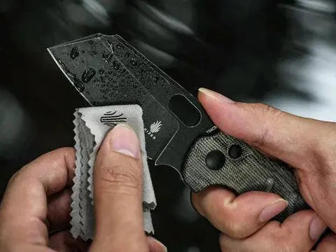 Kizer Sheepdog C01C Micarta Black Button Lock Kizer