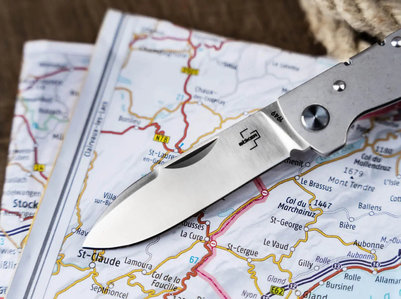 Böker Plus Atlas Backlock Droppoint – Taschenmesser D2 Stahl, Backlock, Edelstahl Böker Plus