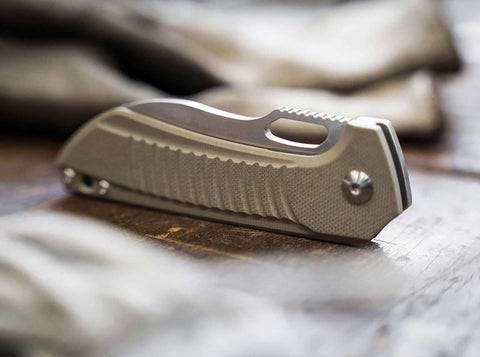 Böker Plus Swoopy – EDC-Taschenmesser von Michael Burch aus Nitro-V