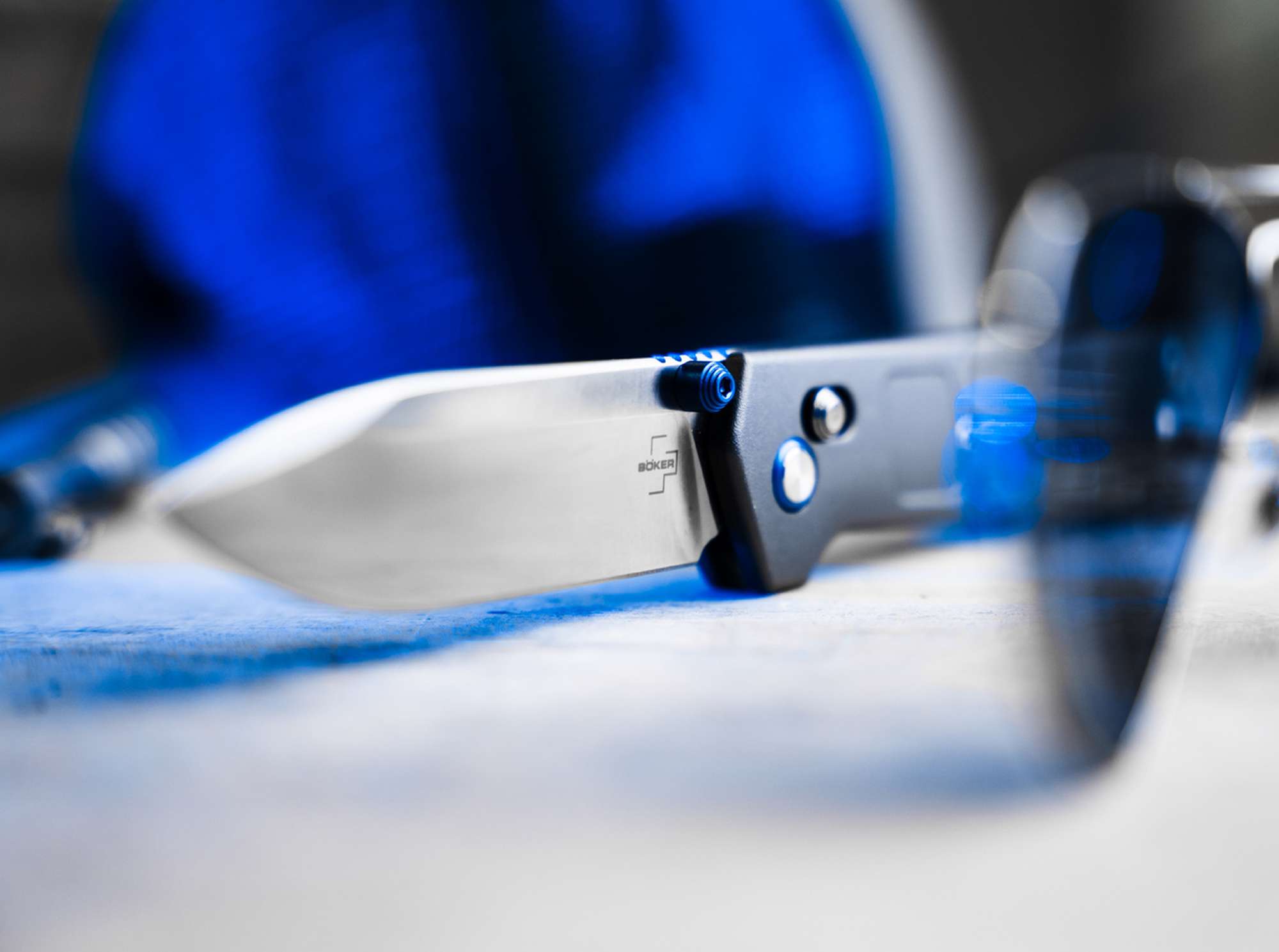 Böker Plus Kihon DC Alu – EDC Taschenmesser mit Nitro-V Klinge, Crossbar Lock & Aluminiumgriff