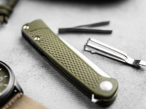 Böker Plus Fire Ant Green – ultraleichtes §42a-konformes EDC-Taschenmesser