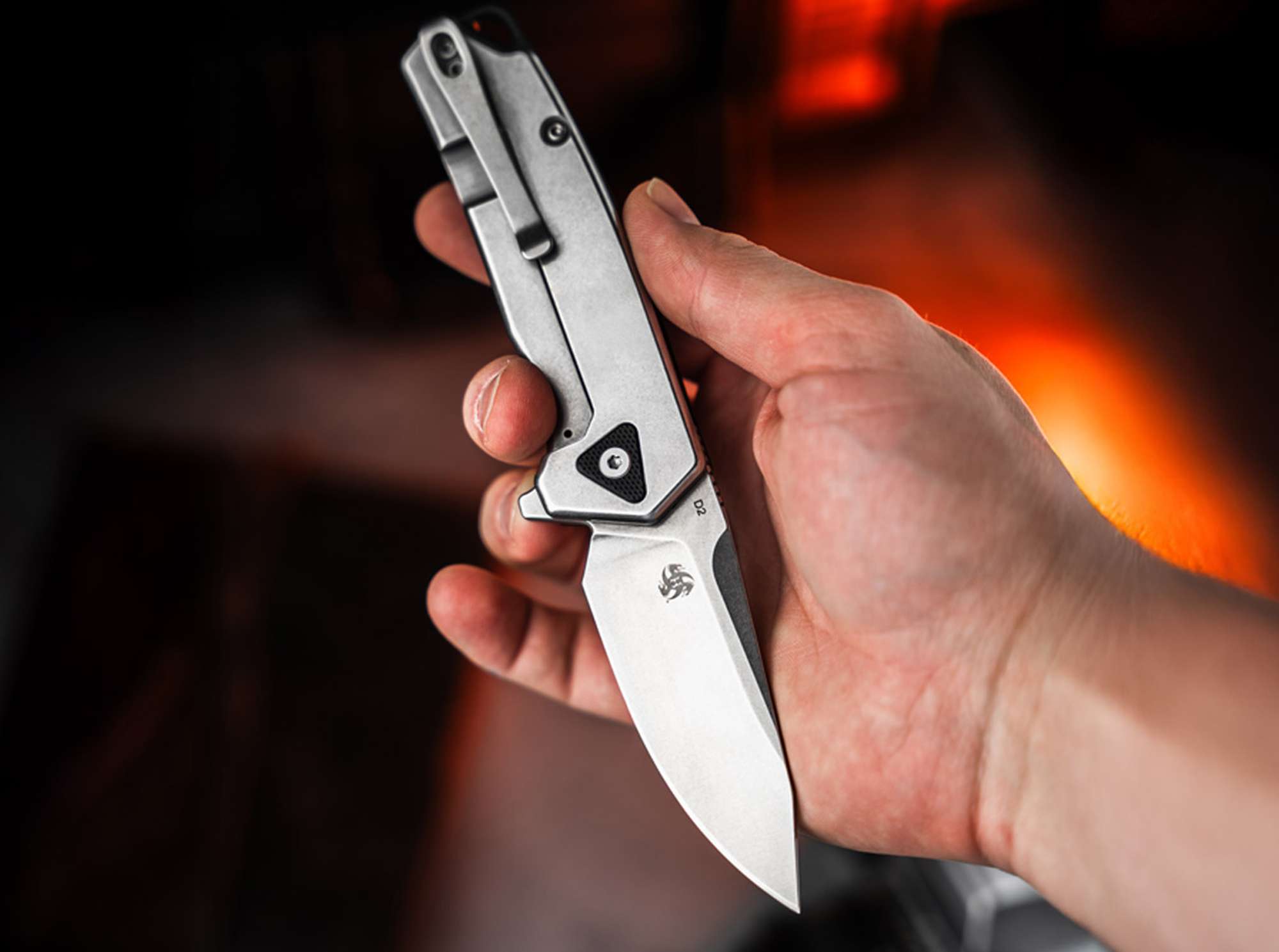 Böker Plus Gemtek Black G10 – EDC Taschenmesser mit D2-Klinge, Framelock & Deep-Carry Clip