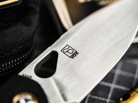 Böker Plus Little Friend Black – CPM-S-35VN – Voxnaes Design – Einhandmesser mit Linerlock Böker Plus
