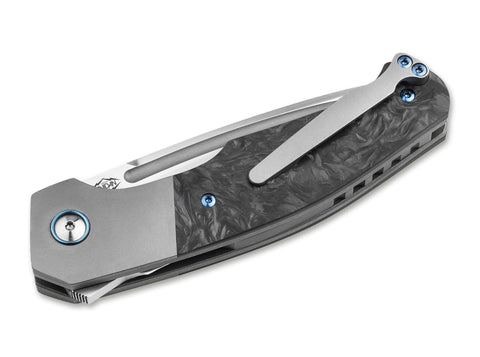 Böker Plus Collection 2025 – Limitiertes Sammlermesser, MagnaCut Klinge, Carbon-Griff, Thierry Savidan Design