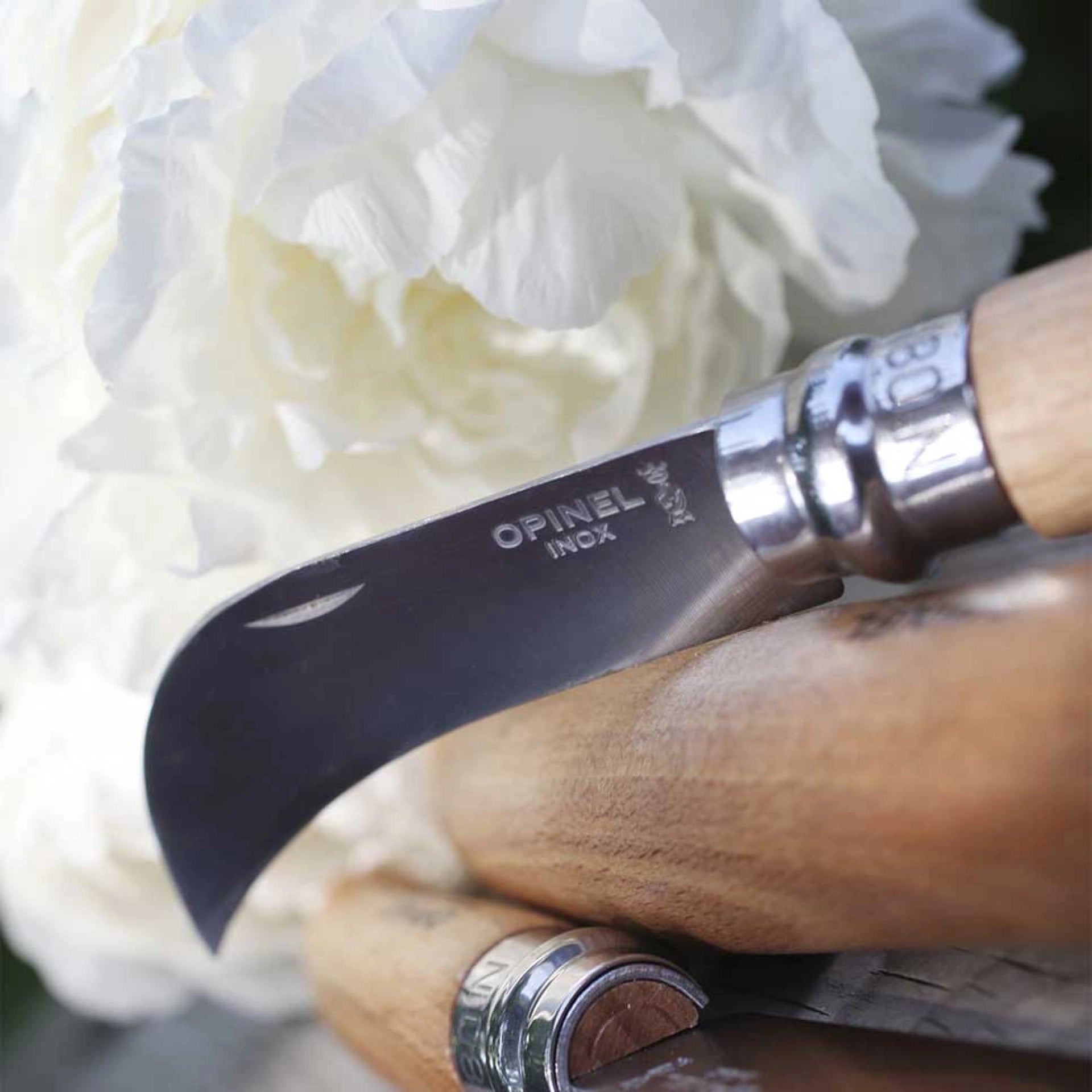 Opinel Gartenmesser N°08 – Hippe-Messer mit gebogener Edelstahlklinge zum Veredeln & Zurückschneiden