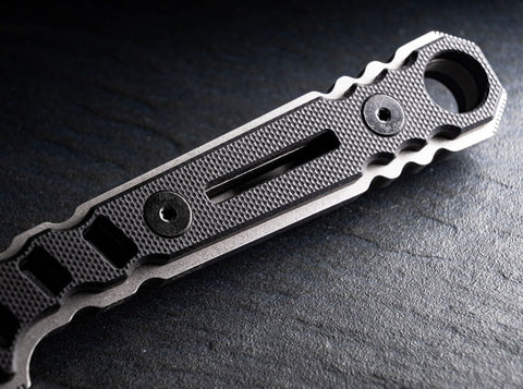 Böker Plus Ylvi – kompaktes feststehendes EDC- & Neck Knife mit D2-Klinge