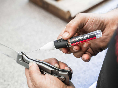 Böker Oil-Pen 2.0 – Präzisions-Pflegeöl für Messer & Tools (12 ml)
