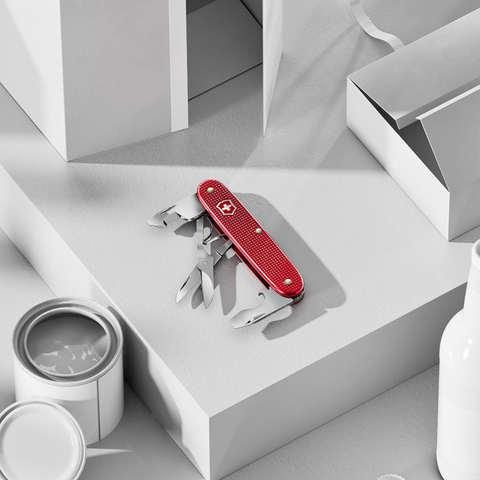 Victorinox Companion Slim Alox Rot 93 mm – Taschenwerkzeug ohne Klinge mit Schere & Schraubendreher