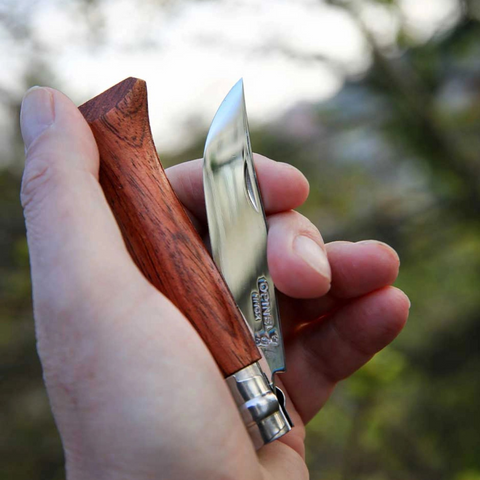 Opinel N°08 Luxus Padouk – Edles Taschenmesser mit spiegelpolierter Edelstahlklinge & Padouk-Holzgriff