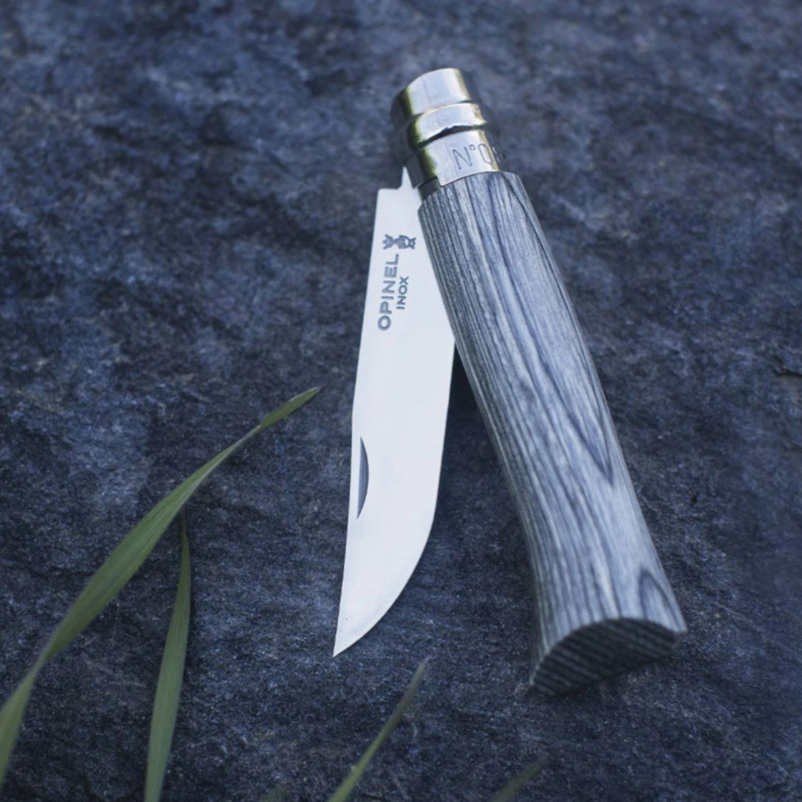 Opinel N°08 Laminierte Birke Grau – Luxus-Taschenmesser mit einzigartigem Birkenholzgriff & Geschenkbox