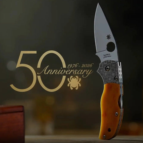 Spyderco Native 5 50th Anniversary – Mosaik-Damast am Griff im Detail
