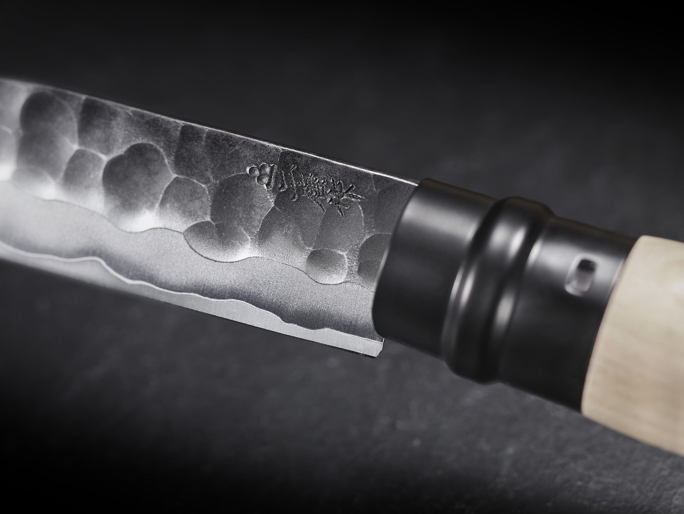 Opinel N°10 X Shiori Limited Edition – Japanisches Messer mit geflammtem Ahorngriff