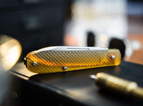 Böker Manufaktur Solingen Coffin Ultem – Slipjoint Taschenmesser mit MagnaCut-Klinge