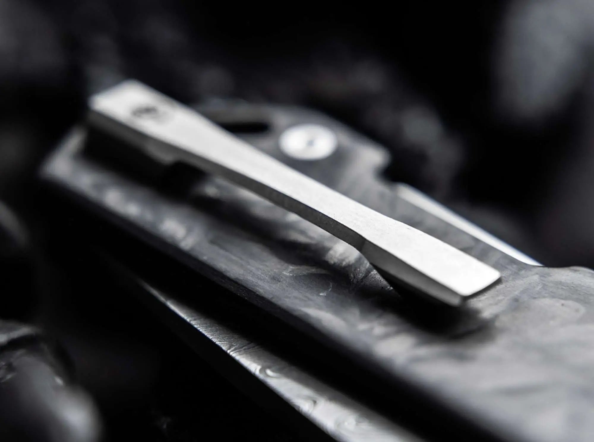 Böker Jahresmesser 2026 Damast 999 Stück Solingen Sammlermesser Carbon Backlock Böker Manufaktur Solingen