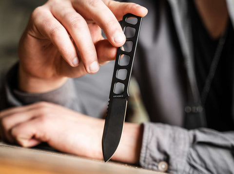 Böker Manufaktur Solingen BFF Packlite Allblack – Ultraleichtes Neck Knife aus MagnaCut mit Kydexscheide