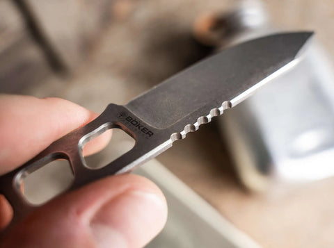 Böker BFF Packlite MagnaCut Stonewash – Feststehendes Neck Knife