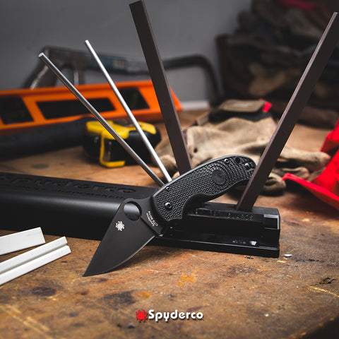 Spyderco C223PBBK Para 3 Lightweight – CTS BD1N, Black FRN, Black Blade