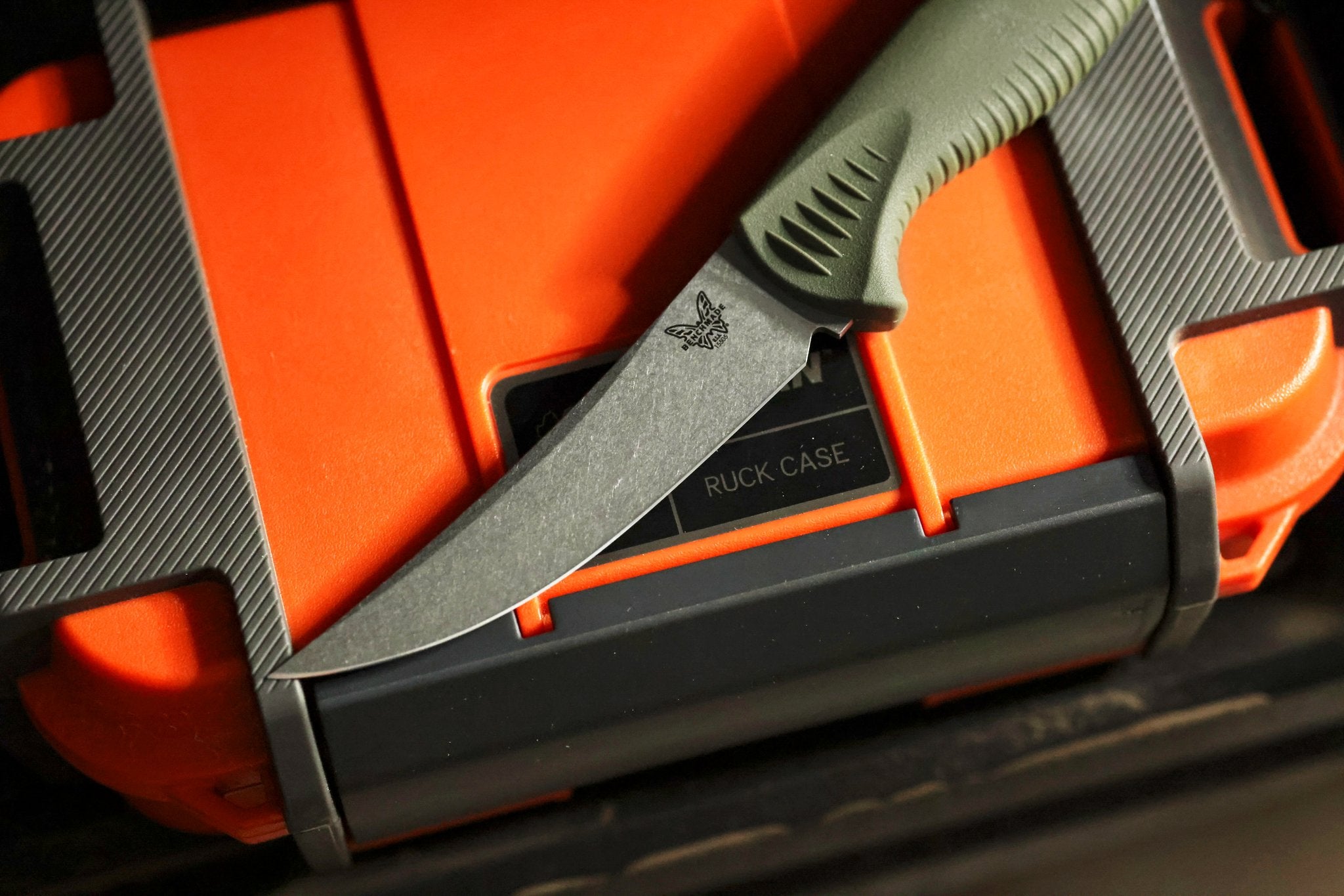 Benchmade 15505 Meatcrafter 4” – CPM-154 Stahl, Santoprene Griff, Boltaron Scheide