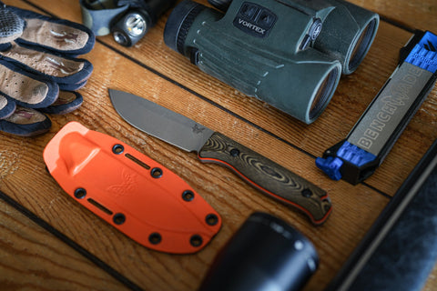 Benchmade 15002-1 Saddle Mountain Skinner – CPM-S90V, Richlite Griff, Hunt Line