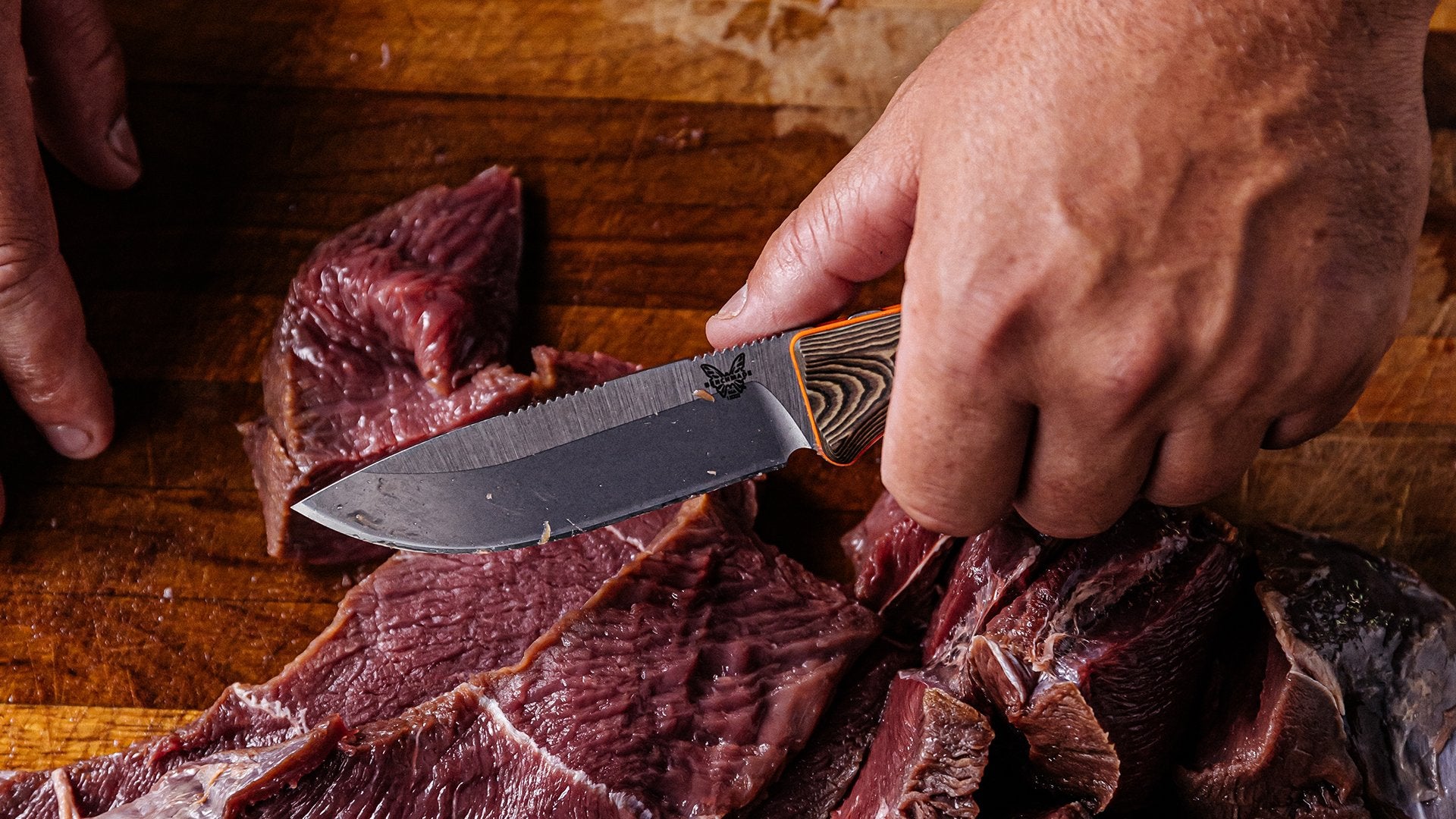 Benchmade 15002-1 Saddle Mountain Skinner – CPM-S90V, Richlite Griff, Hunt Line