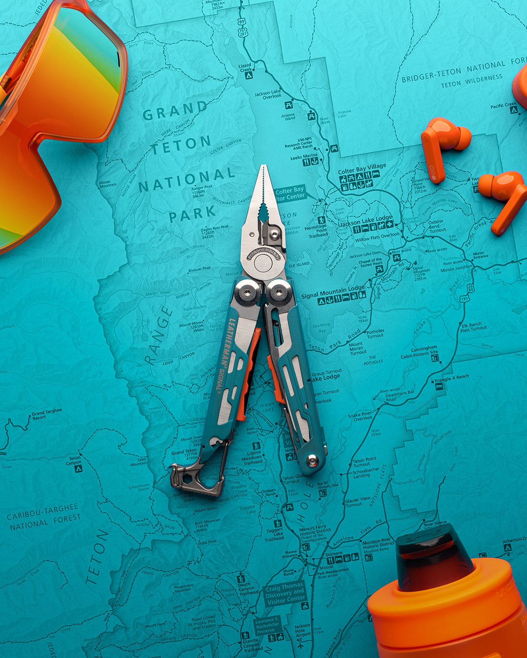 Leatherman Signal® Multi-Tool Santa Fe – Outdoor-Multitool mit 19 Funktionen, Feuerstarter & Signalpfeife