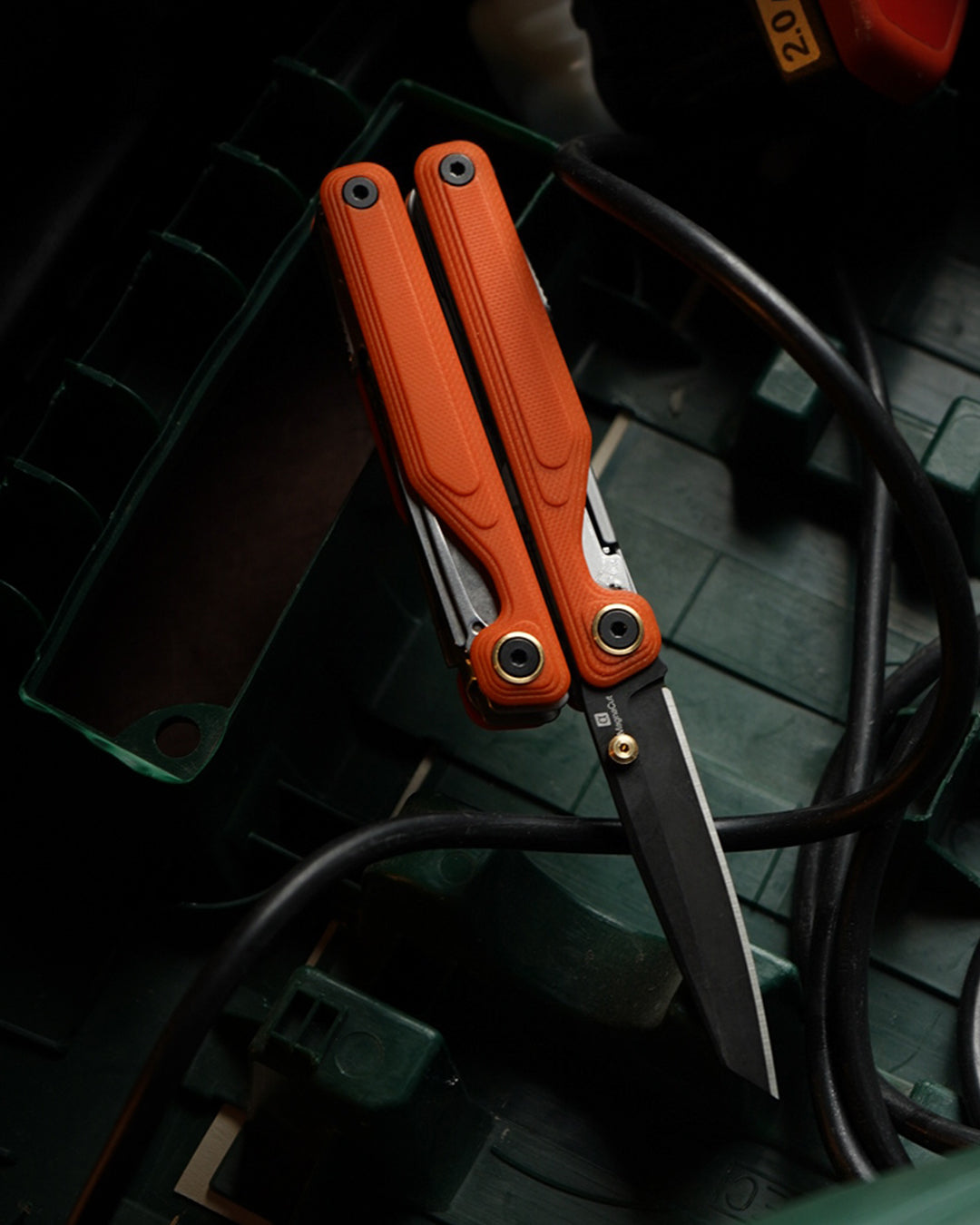 Leatherman Wave® Alpha MagnaCut Multitool 16 Funktionen Canyonland