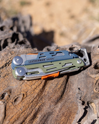 Leatherman Signal® Tundrascape Multi-Tool  – Outdoor-Multitool mit 19 Funktionen, Feuerstarter & Signalpfeife