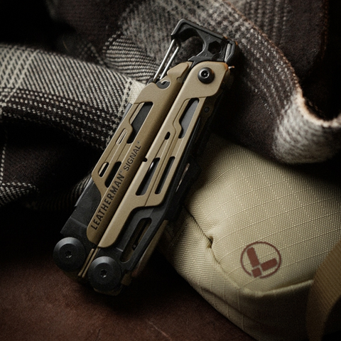 Leatherman Signal® Braun Coyote 19 tools
