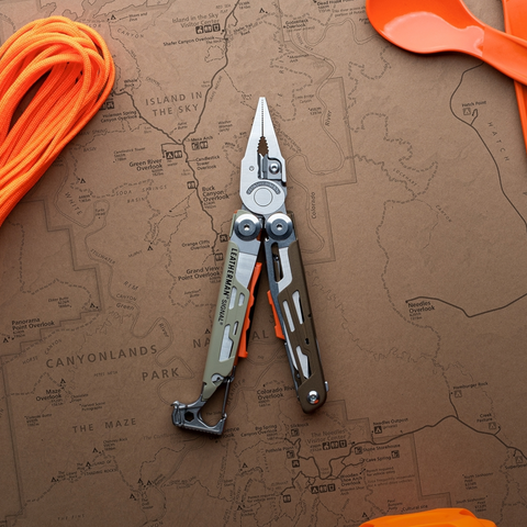 Leatherman Signal® Multi-Tool Mesa Verde – Outdoor-Multitool mit 19 Funktionen, Feuerstarter & Signalpfeife