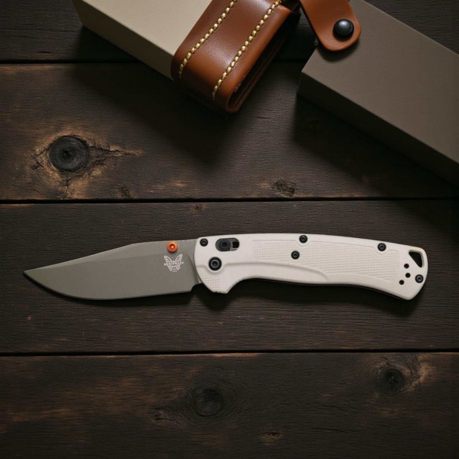 Benchmade 15536GN-01 Taggedout – Tan Grivory, Elmax, AXIS Lock, SelectEdge®