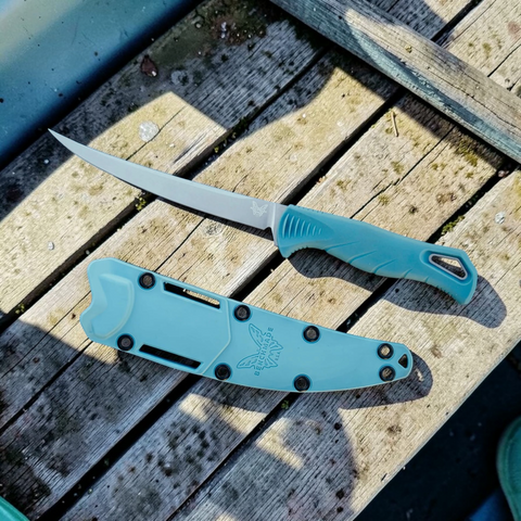 Benchmade 18030 Fishcrafter 5" Filetiermesser CPM-MagnaCut – SelectEdge Angelmesser mit Santoprene Griff | Made in USA