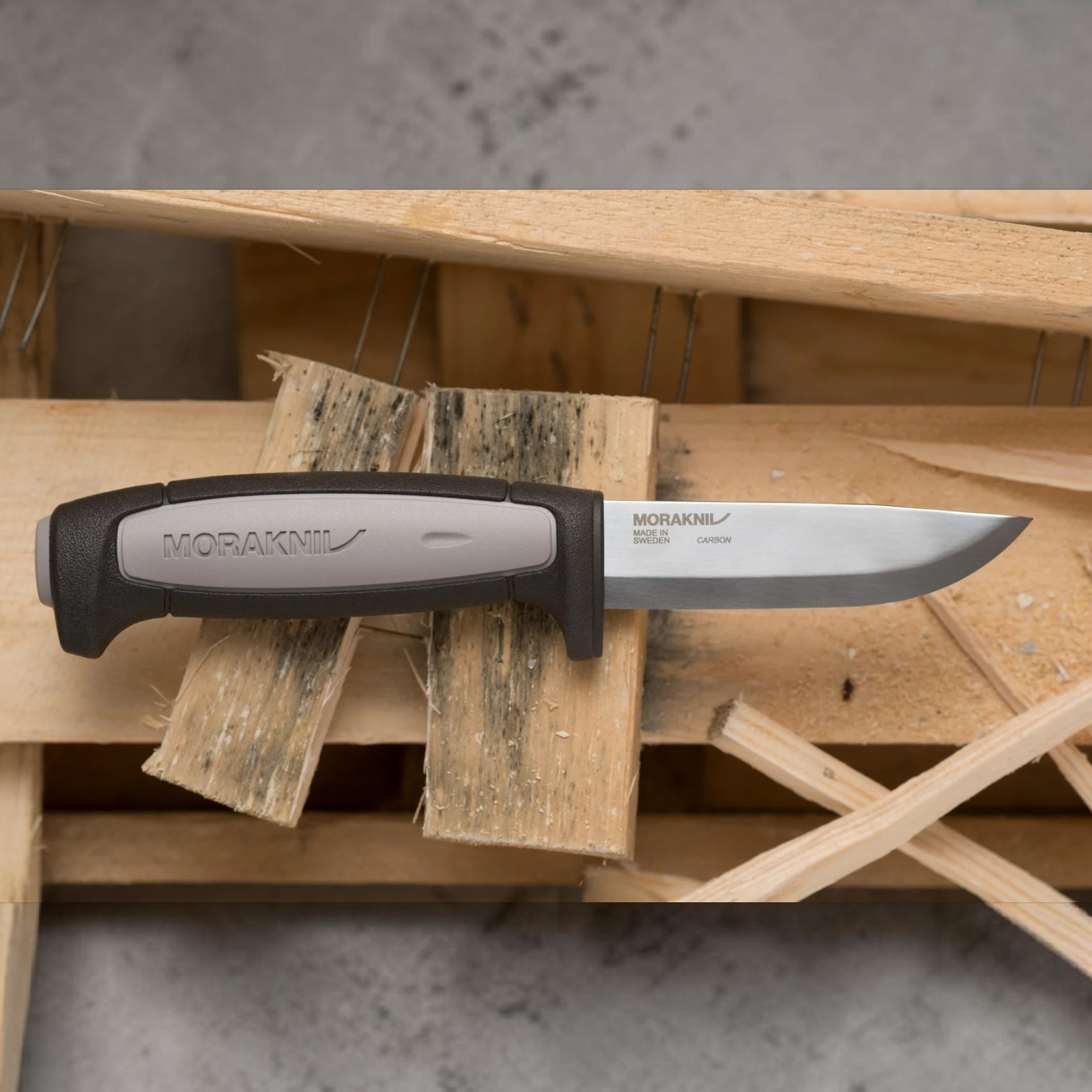 Morakniv Pro Robust (C) Arbeitsmesser – 3,2 mm Carbonstahl Klinge für Handwerk & Baustelle