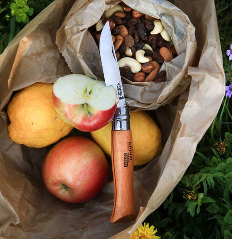 Opinel N°08 Carbon – Klassisches Taschenmesser mit Carbonstahlklinge & Buchenholzgriff