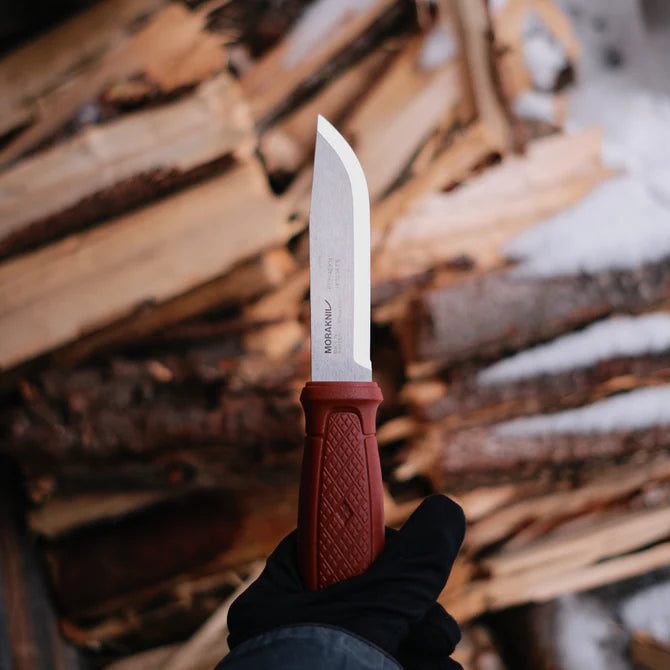Morakniv Garberg (S) Dala Red – Full-Tang Bushcraft Messer mit 14C28N Stahl & Firesteel-Rücken