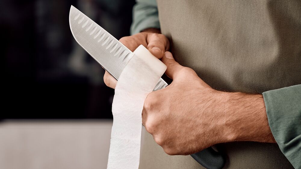 Victorinox Fibrox Santokumesser 17 cm – Profi-Küchenmesser mit Kullenschliff