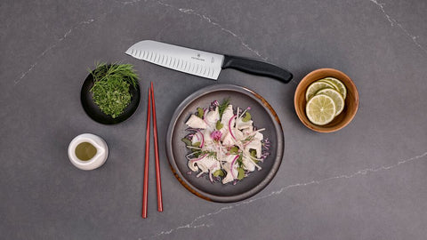 Victorinox Swiss Classic Santokumesser Küchenmesser Kullenschliff Extra Scharf