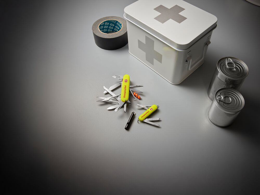 Victorinox Emergency Tool Signature Lite – Notfall-Multitool mit LED & Trillerpfeife