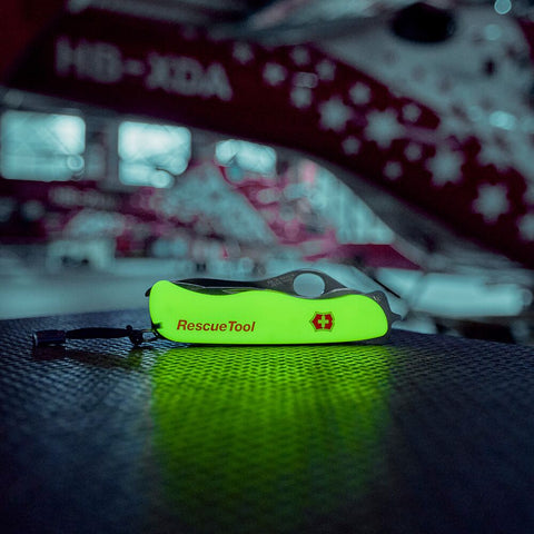 Victorinox RESCUE TOOL MW FALTSCHACHTEL NEONGELB 13 Funktionen