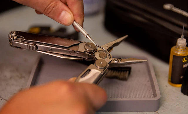 Leatherman Pflegeset – Pflege & Wartungsset für Multi-Tools und Messer Leatherman