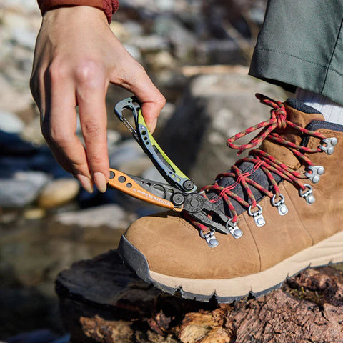 Leatherman Skeletool CX Aurora – Kompaktes Multi-Tool mit 154CM-Klinge Leatherman
