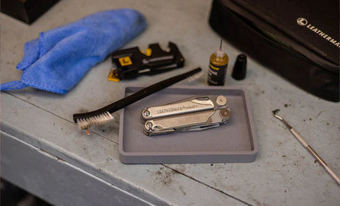Leatherman Pflegeset – Pflege & Wartungsset für Multi-Tools und Messer Leatherman