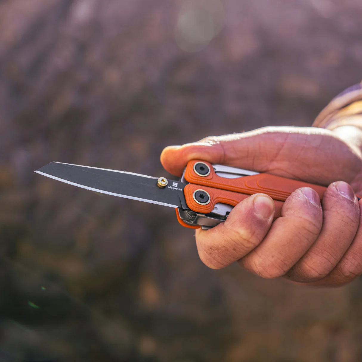 Leatherman Wave® Alpha MagnaCut Multitool 16 Funktionen Canyonland